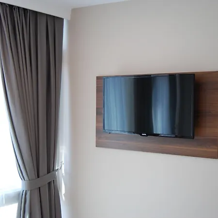 Szálloda All Inn Hotel 3*