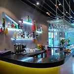 All Inn Hotel Otel