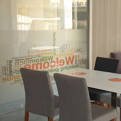 מלון All Inn Hotel