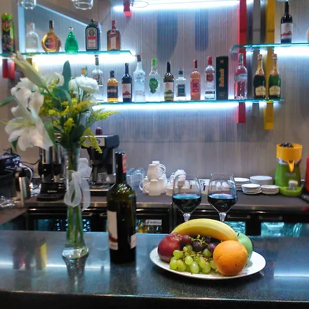 Отель All Inn Hotel 3*